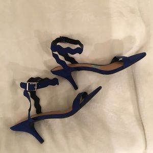 Chinese Laundry blue suede ankle strap shoes